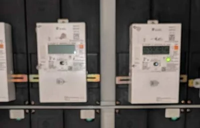 Zwei Stromzähler - einer für den Haushaltsstrom und ein zweiter für Boiler oder Speicherheizung